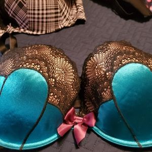 42D caciquepush up bra
